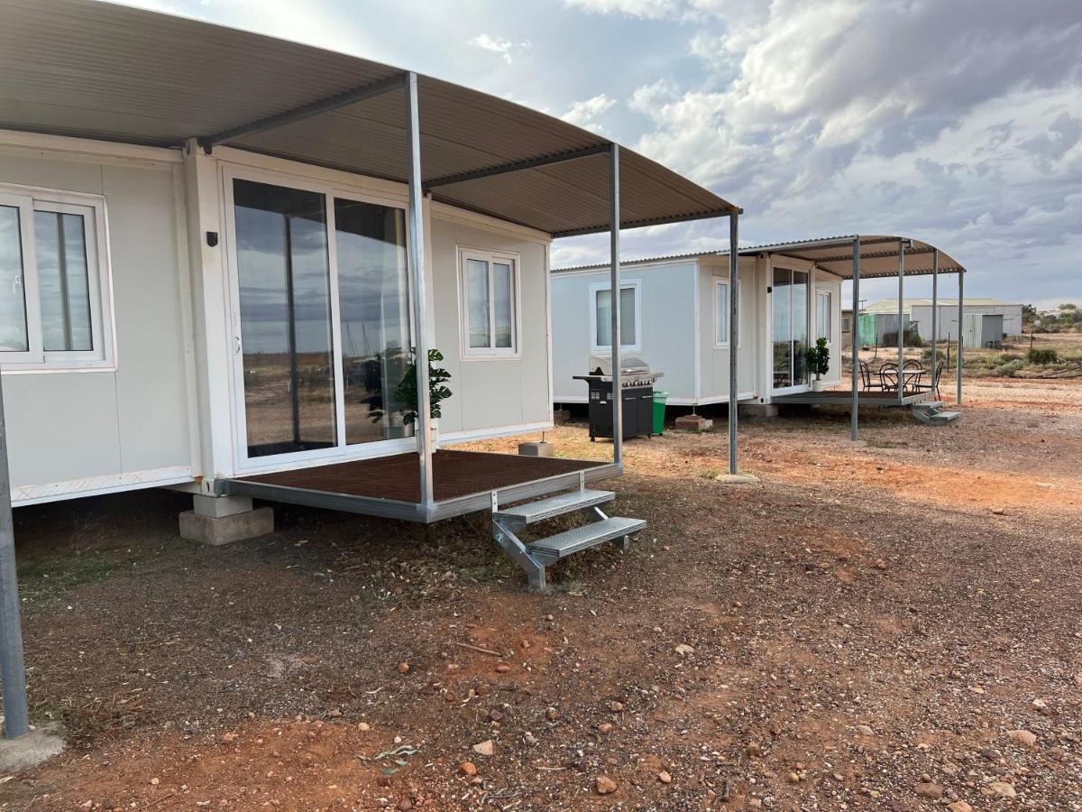 White Cliffs Self Contained Cabin Accommodation Buitenkant foto