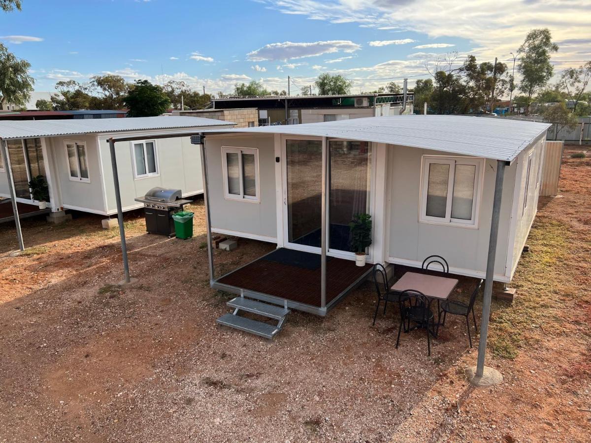 White Cliffs Self Contained Cabin Accommodation Buitenkant foto