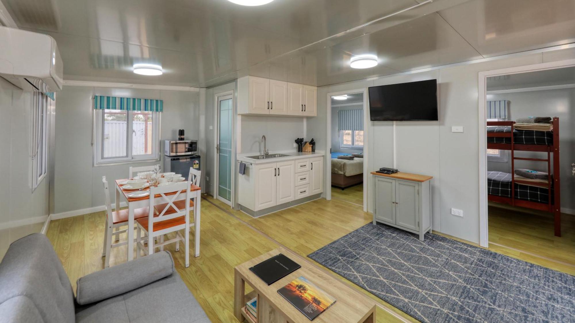White Cliffs Self Contained Cabin Accommodation Buitenkant foto